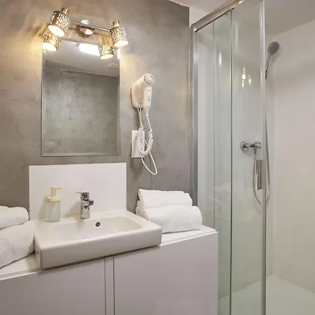 Appart hôtel Rybna - Old Town 4*