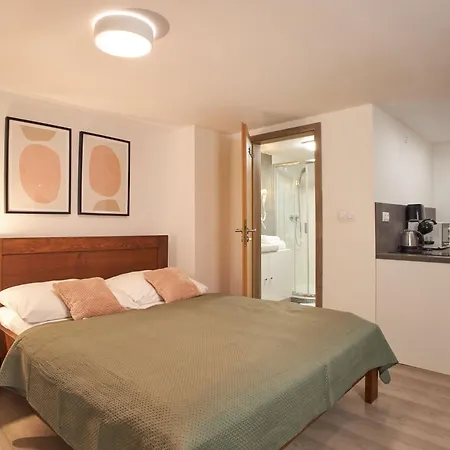 Rybna - Old Town Apartahotel 4*